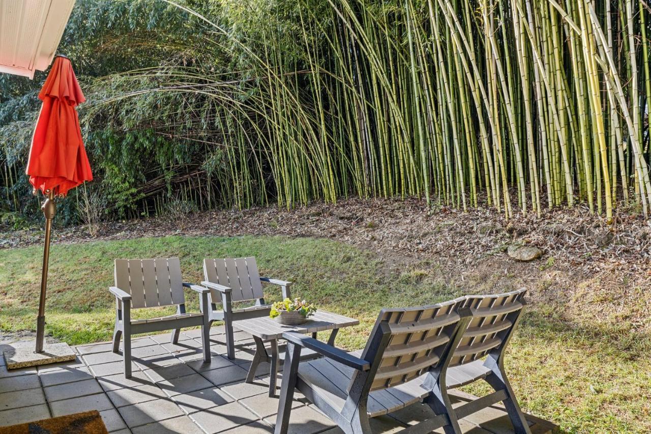 The Bamboo Bungalow ヘンダーソンビル エクステリア 写真