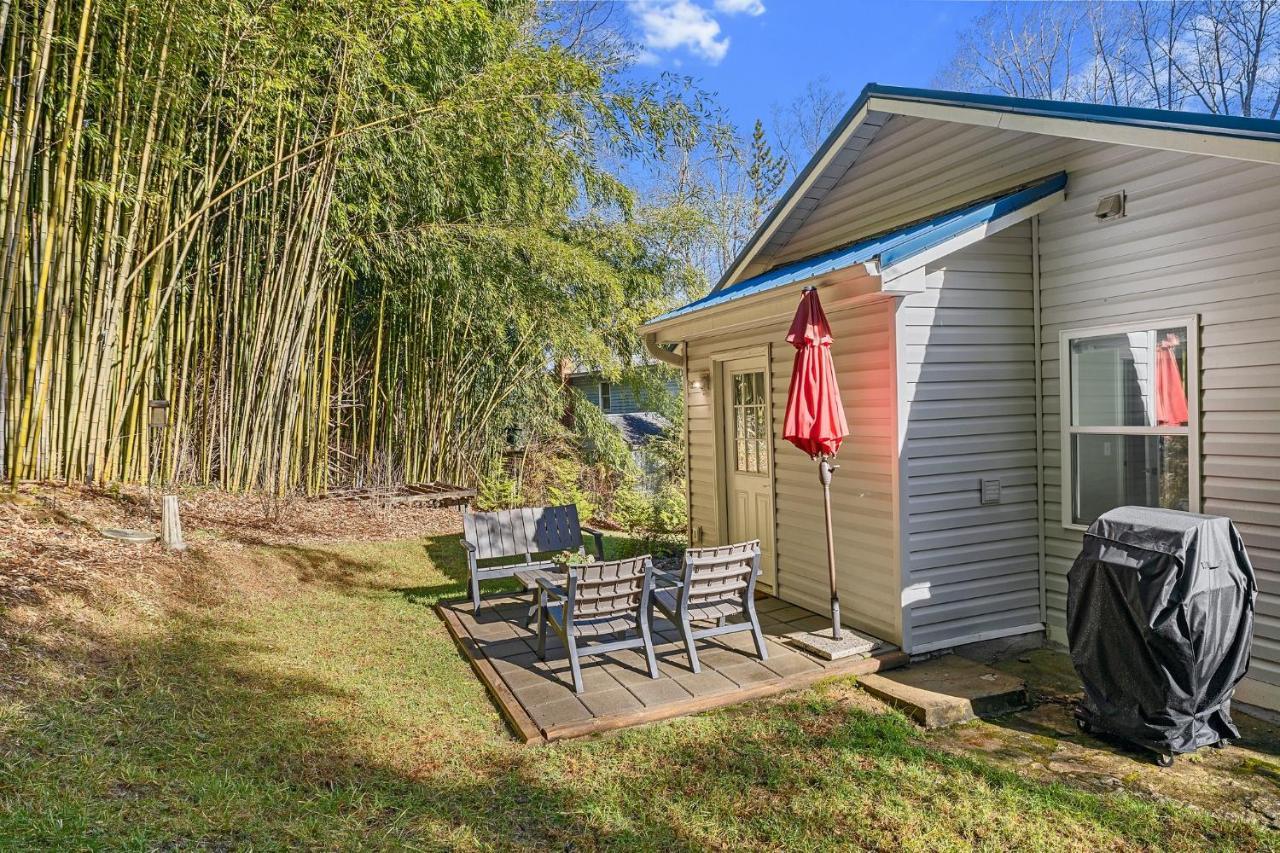 The Bamboo Bungalow ヘンダーソンビル エクステリア 写真